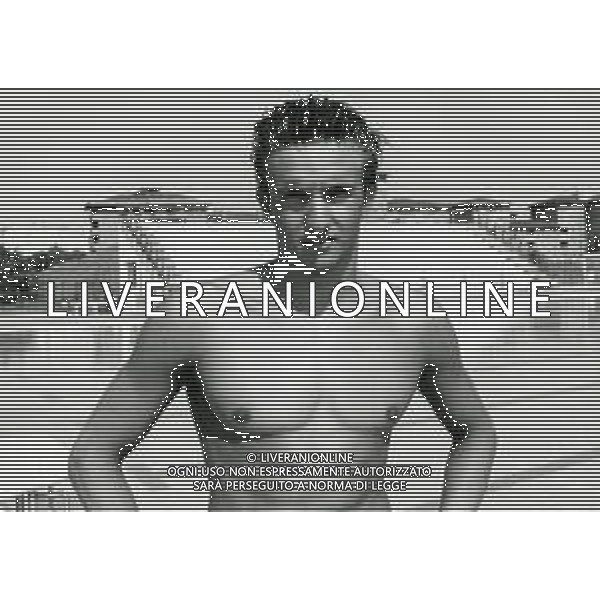RETROSPETTIVA GIORGIO LAMBERTI NUOTO NELLA FOTO GIORGIO LAMBERTI AG ALDO LIVERANI SAS
