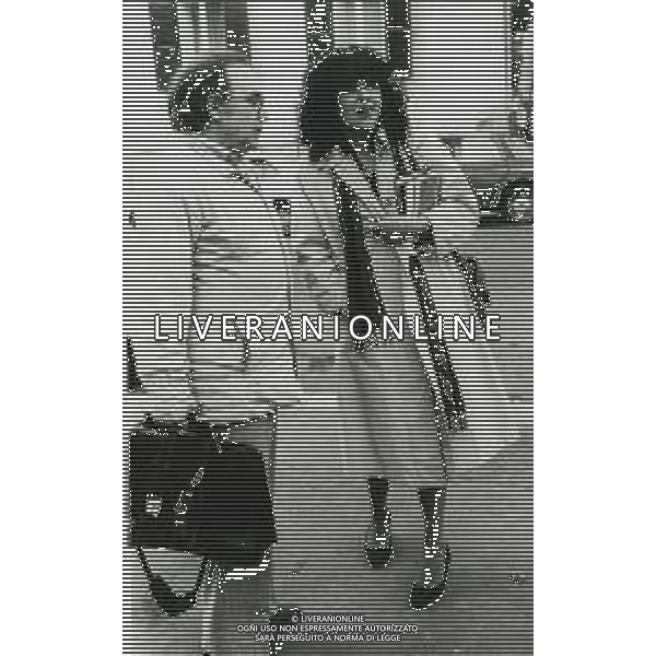 RETROSPETTIVA PAOLO CASAROLI EX RAPINATORE NELLA FOTO PAOLO CASAROLI EX RAPINATORE CON RITA CENNI HA PARTECIPATO ALLA TRASMISSIONE MIXER CONDOTTA DA GIOVANNI MINOLI AG ALDO LIVERANI SAS