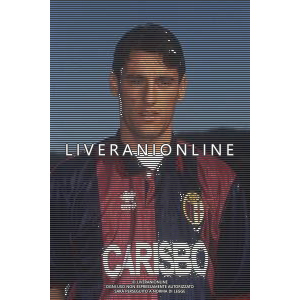 RETROSPETTIVA FABIAN VALTOLINA CALCIATORE NELLA FOTO FABIAN VALTOLINA CON LA MAGLIA DEL BOLOGNA CALCIO AG ALDO LIVERANI SAS