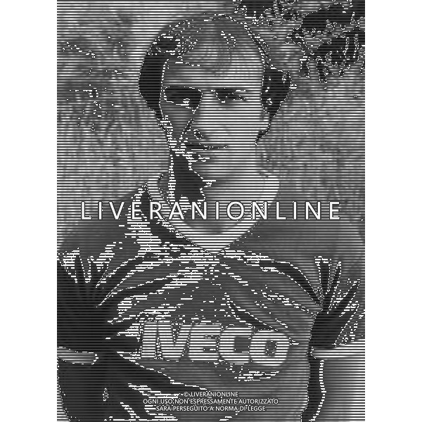 RETROSPETTIVA GIANCARLO CENTI CALCIATORE NELLA FOTO GIANCARLO CENTI CON LA MAGLIA DELL\'AVELLINO CALCIO AG ALDO LIVERANI SAS