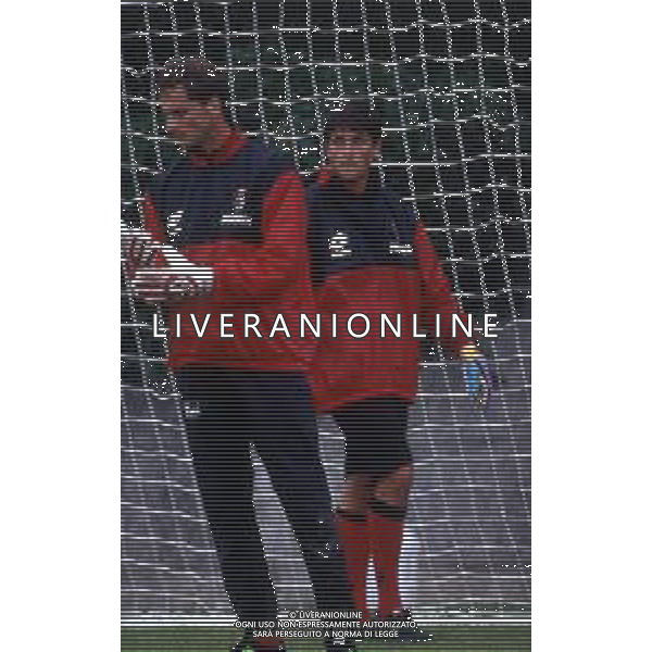 RETROSPETTIVA IELPO MARIO CALCIATORE NELLA FOTO IELPO MARIO IN ALLENAMENTO A MILANELLO CON IL MILAN AG ALDO LIVERANI SAS