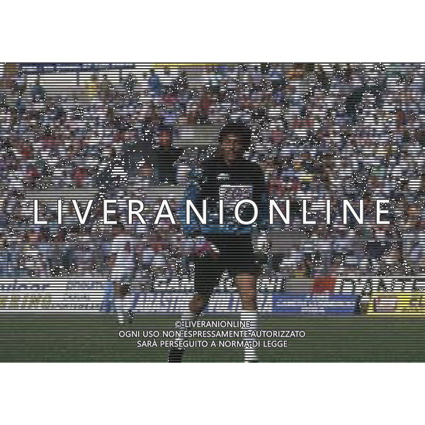 RETROSPETTIVA IELPO MARIO CALCIATORE NELLA FOTO IELPO MARIO CON LA MAGLIA DEL CAGLIARI CALCIO AG ALDO LIVERANI SAS