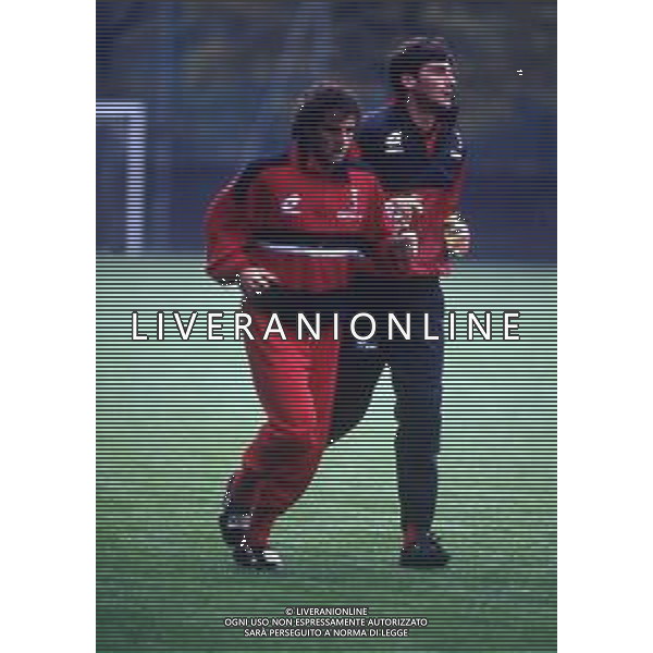 RETROSPETTIVA IELPO MARIO CALCIATORE NELLA FOTO IELPO MARIO CON MARCO SIMONE IN ALLENAMENTO A MILANELLO AG ALDO LIVERANI SAS
