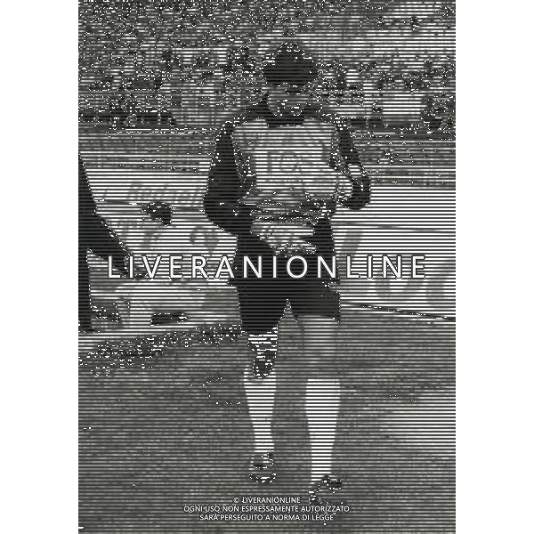 RETROSPETTIVA IELPO MARIO CALCIATORE NELLA FOTO IELPO MARIO CON LA MAGLIA DEL CAGLIARI AG ALDO LIVERANI SAS