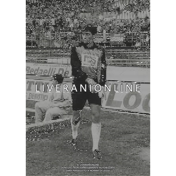 RETROSPETTIVA IELPO MARIO CALCIATORE NELLA FOTO IELPO MARIO CON LA MAGLIA DEL CAGLIARI AG ALDO LIVERANI SAS