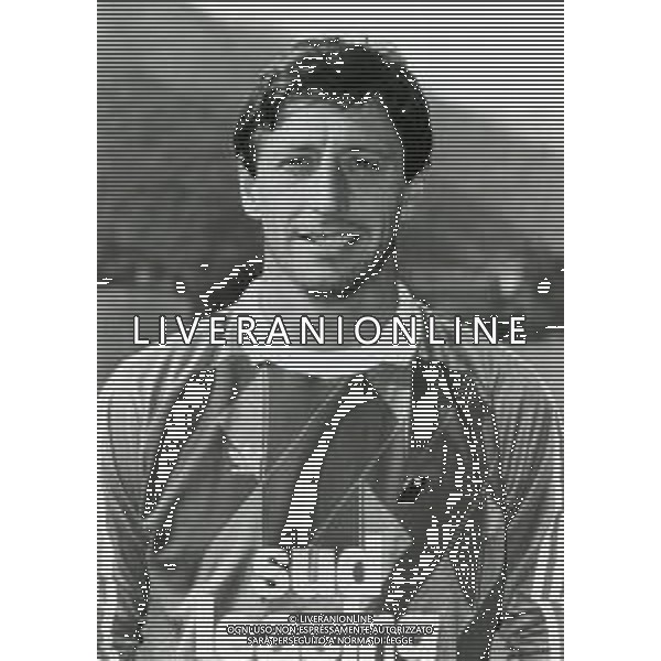 RETROSPETTIVA MANNINI ALESSANDRO CALCIATORE NELLA FOTO ALESSANDRO MANNINI CON LA MAGLIA DEL BARI CALCIO AG ALDO LIVERANI SAS