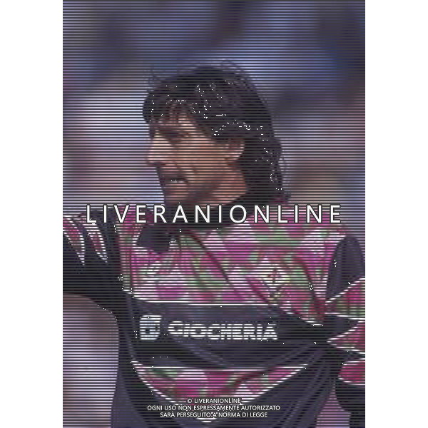 RETROSPETTIVA MANNINI ALESSANDRO CALCIATORE NELLA FOTO ALESSANDRO MANNINI CON LA MAGLIA DELLA FIORENTINA AG ALDO LIVERANI SAS