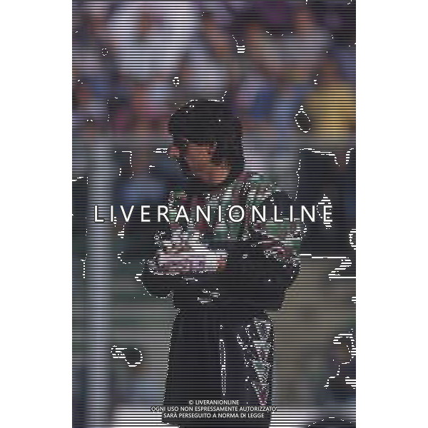 RETROSPETTIVA MANNINI ALESSANDRO CALCIATORE NELLA FOTO ALESSANDRO MANNINI CON LA MAGLIA DELLA FIORENTINA AG ALDO LIVERANI SAS