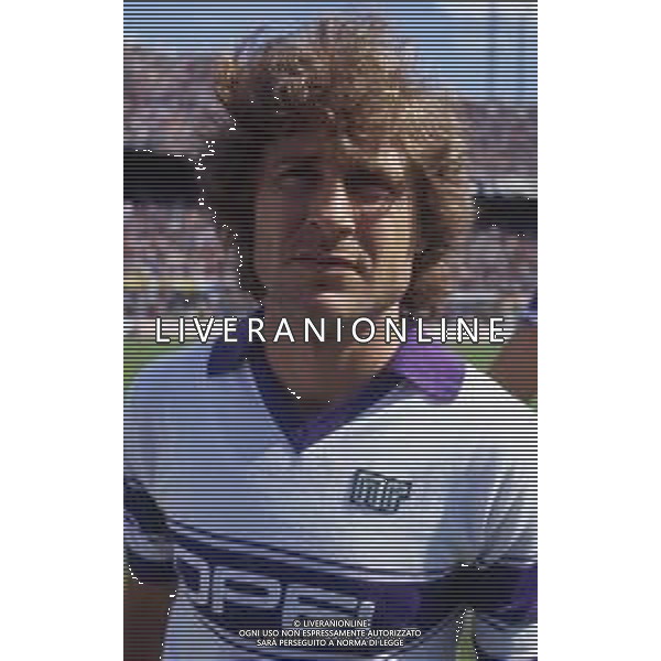 RETROSPETTIVA IACHINI PASQUALE CALCIATORE NELLA FOTO IACHINI PASQUALE CON LA MAGLIA DELLA FIORENTINA CALCIO AG ALDO LIVERANI SAS
