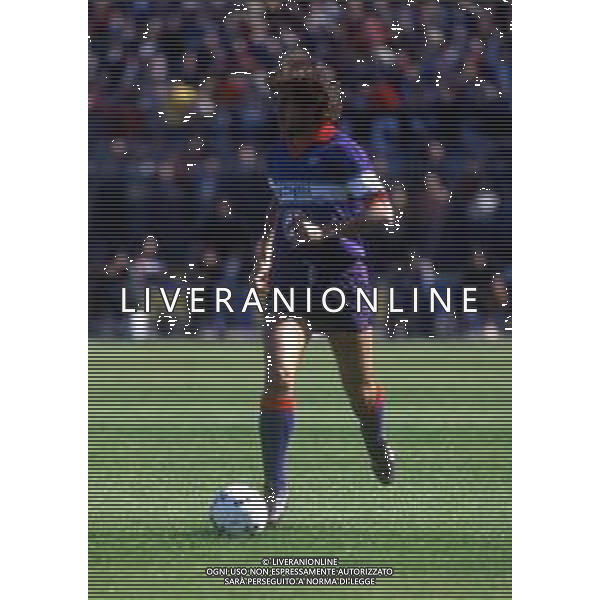 RETROSPETTIVA IACHINI PASQUALE CALCIATORE NELLA FOTO IACHINI PASQUALE CON LA MAGLIA DELLA FIORENTINA CALCIO AG ALDO LIVERANI SAS
