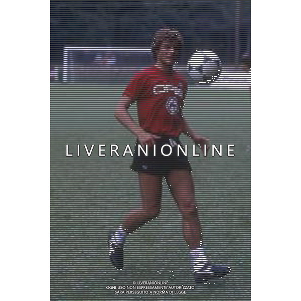 RETROSPETTIVA IACHINI PASQUALE CALCIATORE NELLA FOTO IACHINI PASQUALE CON LA MAGLIA DELLA FIORENTINA CALCIO AG ALDO LIVERANI SAS