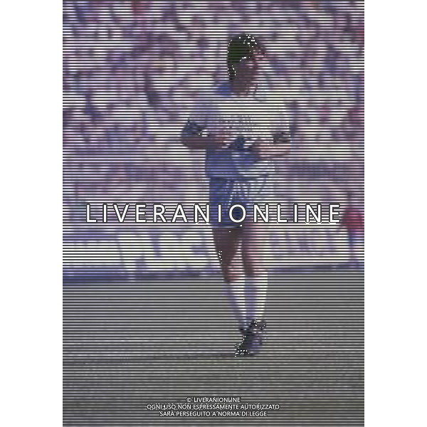 RETROSPETTIVA PAOLO MANDELLI CALCIATORE NELLA FOTO PAOLO MANDELLI CON LA MAGLIA DELLA LAZIO AG ALDO LIVERANI SAS
