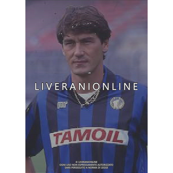 RETROSPETTIVA VERTOVA CLAUDIO CALCIATORE NELLA FOTO CLAUDIO VERTOVA CON LA MAGLIA DELL\'ATALANTA CALCIO AG ALDO LIVERANI SAS