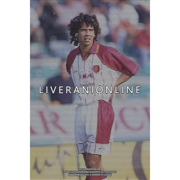 RETROSPETTIVA DAMIANO TOMMASI CALCIATORE NELLA FOTO DAMIANO TOMMASI CON LA MAGLIA DELLA ROMA CALCIO AG ALDO LIVERANI SAS 