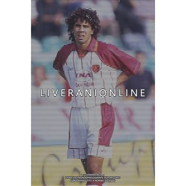 RETROSPETTIVA DAMIANO TOMMASI CALCIATORE NELLA FOTO DAMIANO TOMMASI CON LA MAGLIA DELLA ROMA CALCIO AG ALDO LIVERANI SAS 