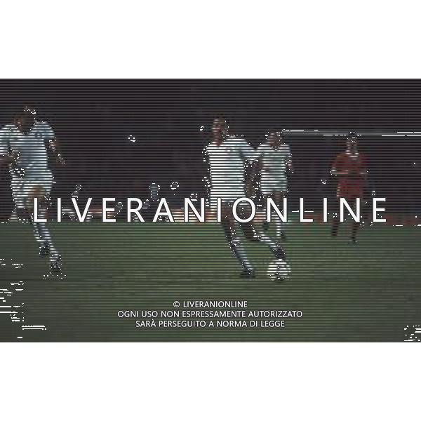 RETROSPETTIVA TONINHO CEREZO CALCIATORE NELLA FOTO TONINHO CEREZO CON LA MAGLIA DELLA ROMA CALCIO NELLA FINALE ROMA LIVERPOOL AG ALDO LIVERANI SAS