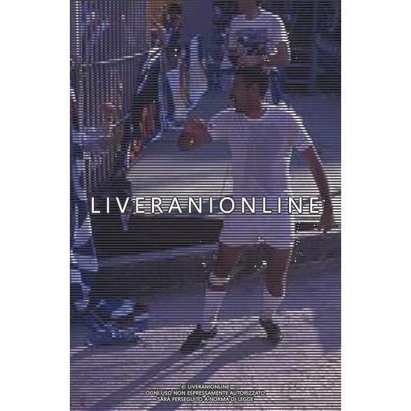 RETROSPETTIVA TONINHO CEREZO CALCIATORE NELLA FOTO TONINHO CEREZO CON LA MAGLIA DELLA SAMPDORIA CALCIO AG ALDO LIVERANI SAS