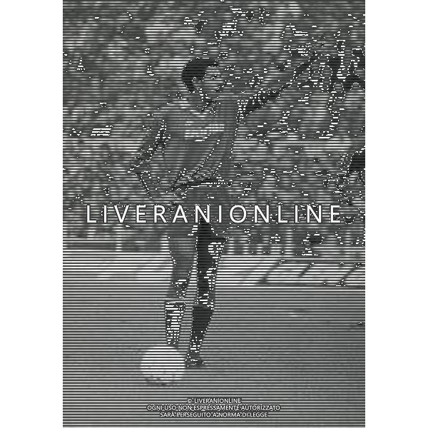 RETROSPETTIVA TONINHO CEREZO CALCIATORE NELLA FOTO TONINHO CEREZO AG ALDO LIVERANI SAS