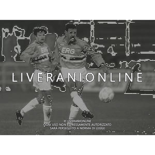 RETROSPETTIVA TONINHO CEREZO CALCIATORE NELLA FOTO TONINHO CEREZO CON LA MAGLIA DELLA SAMPDORIA CALCIO AG ALDO LIVERANI SAS