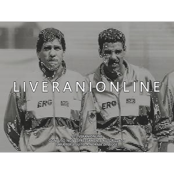 RETROSPETTIVA TONINHO CEREZO CALCIATORE NELLA FOTO TONINHO CEREZO CON LA MAGLIA DELLA SAMPDORIA CALCIO AG ALDO LIVERANI SAS