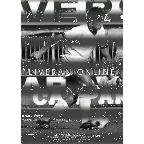 RETROSPETTIVA LIVIO PIN CALCIATORE NELLA FOTO LIVIO PIN CON LA MAGLIA DEL BOLOGNA CALCIO AG ALDO LIVERANI SAS