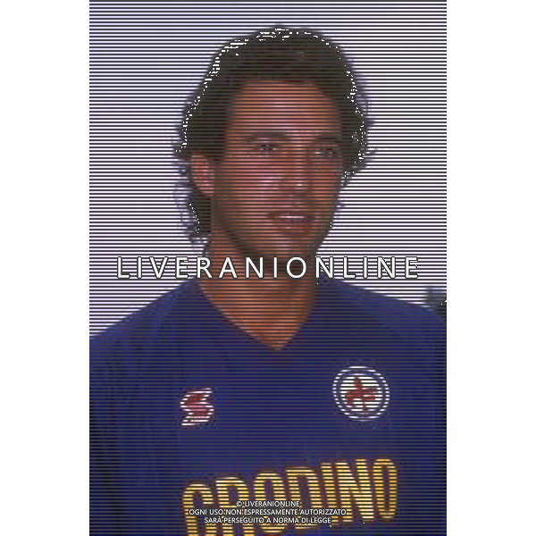 RETROSPETTIVA CELESTE PIN CALCIATORE NELLA FOTO CELESTE PIN CON LA MAGLIA DELLA FIORENTINA CALCIO AG ALDO LIVERANI SAS