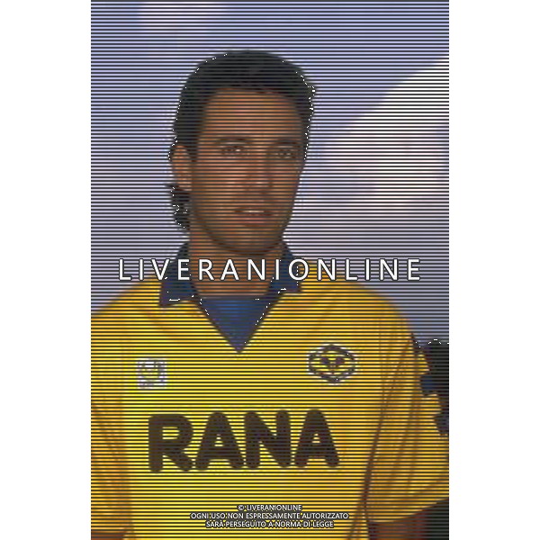RETROSPETTIVA CELESTE PIN CALCIATORE NELLA FOTO CELESTE PIN CON LA MAGLIA DEL VERONA CALCIO AG ALDO LIVERANI SAS