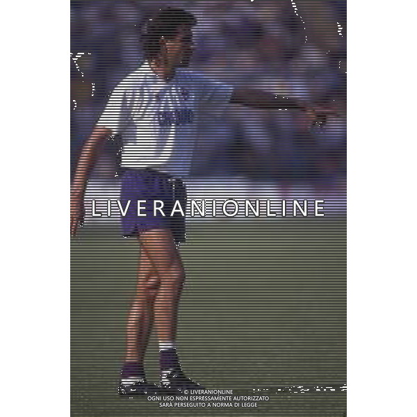RETROSPETTIVA CELESTE PIN CALCIATORE NELLA FOTO CELESTE PIN CON LA MAGLIA DELLA FIORENTINA CALCIO AG ALDO LIVERANI SAS