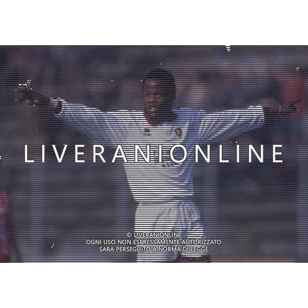 RETROSPETTIVA DELY VALDES CALCIATORE NELLA FOTO DELY VALDES AG ALDO LIVERANI SAS