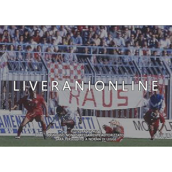 RETROSPETTIVA DELY VALDES CALCIATORE NELLA FOTO DELY VALDES AG ALDO LIVERANI SAS