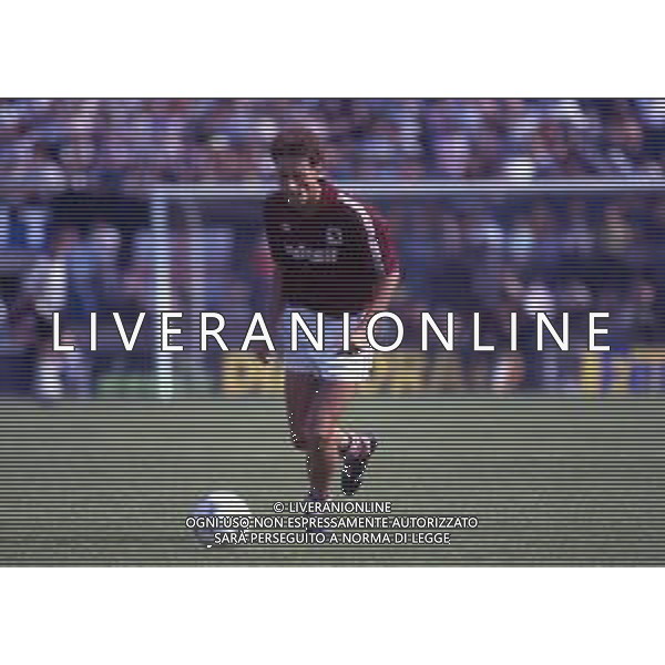 RETROSPETTIVA EDU MARANGON CALCIATORE NELLA FOTO EDU MARANGON CON LA MAGLIA DEL TORINO CALCIO AG ALDO LIVERANI SAS
