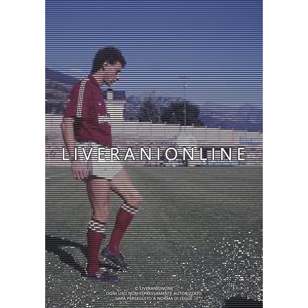 RETROSPETTIVA EDU MARANGON CALCIATORE NELLA FOTO EDU MARANGON CON LA MAGLIA DEL TORINO CALCIO AG ALDO LIVERANI SAS