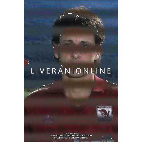 RETROSPETTIVA EDU MARANGON CALCIATORE NELLA FOTO EDU MARANGON CON LA MAGLIA DEL TORINO CALCIO AG ALDO LIVERANI SAS