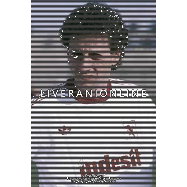 RETROSPETTIVA EDU MARANGON CALCIATORE NELLA FOTO EDU MARANGON CON LA MAGLIA DEL TORINO CALCIO AG ALDO LIVERANI SAS