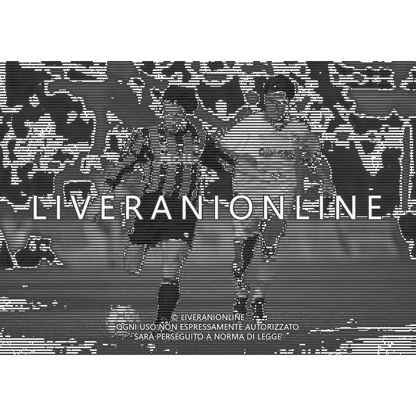 28-11-1993 PARMA CAMPIONATO DI CALCIO SERIE A PARMA MILAN 0-0 NELLA FOTO ROBERTO DONADONI E MASSIMO CRIPPA AG ALDO LIVERANI SAS