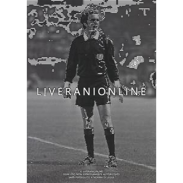 02-09-1981 MILANO COPPA ITALIA MILAN SPAL 1-1 NELLA FOTO ARBITRO LUIGI ALTOBELLI AG ALDO LIVERANI SAS