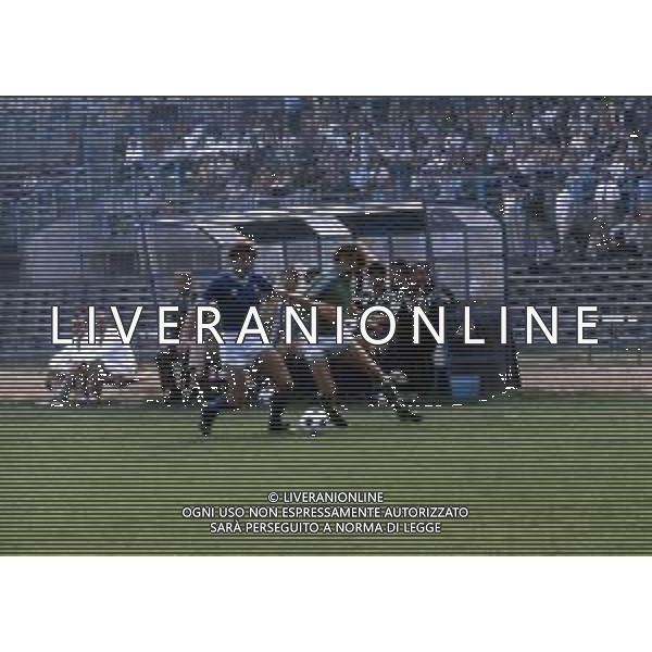 RETROSPETTIVA GIANLUCA DE PONTI CALCIATORE NELLA FOTO GIANLUCA DE PONTI CON LA MAGLIA DELL\'AVELLINO CALCIO AG ALDO LIVERANI SAS