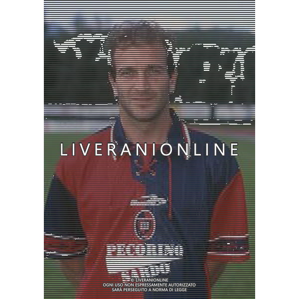 RETROSPETTIVA TIZIANO DE PATRE CALCIATORE NELLA FOTO TIZIANO DE PATRE CON LA MAGLIA DEL CAGLIARI CALCIO AG ALDO LIVERANI SAS