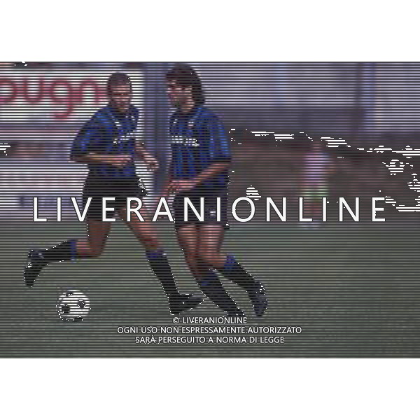 RETROSPETTIVA TIZIANO DE PATRE CALCIATORE NELLA FOTO TIZIANO DE PATRE CON LA MAGLIA DELL\'ATALANTA CALCIO AG ALDO LIVERANI SAS
