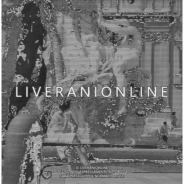 RETROSPETTIVA 1950 - VEDUTE DELLA CITTA\' DI ROMA Nella foto La Fontana dei quattro fiumi al centro di Piazza Navona, davanti alla chiesa di Sant\'Agnese in Agone ©Archivio Giovanni Liverani / AGENZIA ALDO LIVERANI SAS
