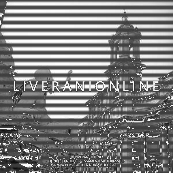 RETROSPETTIVA 1950 - VEDUTE DELLA CITTA\' DI ROMA Nella foto La Fontana dei quattro fiumi al centro di Piazza Navona, davanti alla chiesa di Sant\'Agnese in Agone ©Archivio Giovanni Liverani / AGENZIA ALDO LIVERANI SAS