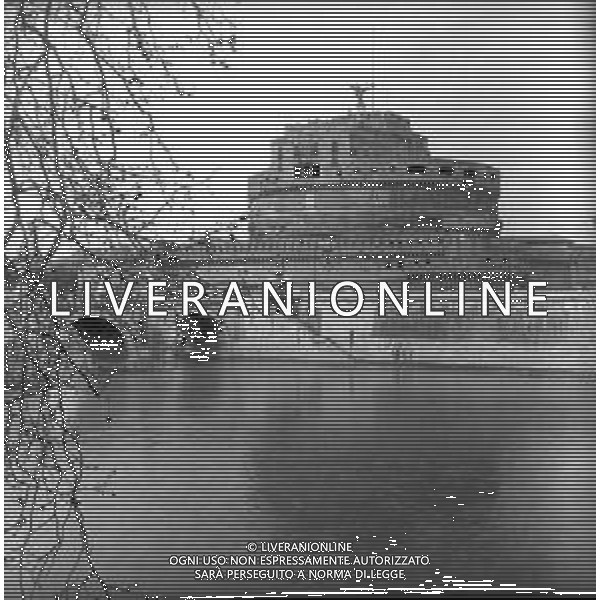 RETROSPETTIVA 1950 - VEDUTE DELLA CITTA\' DI ROMA Nella foto Castel Gandolfo e il fiume tevere ©Archivio Giovanni Liverani / AGENZIA ALDO LIVERANI SAS