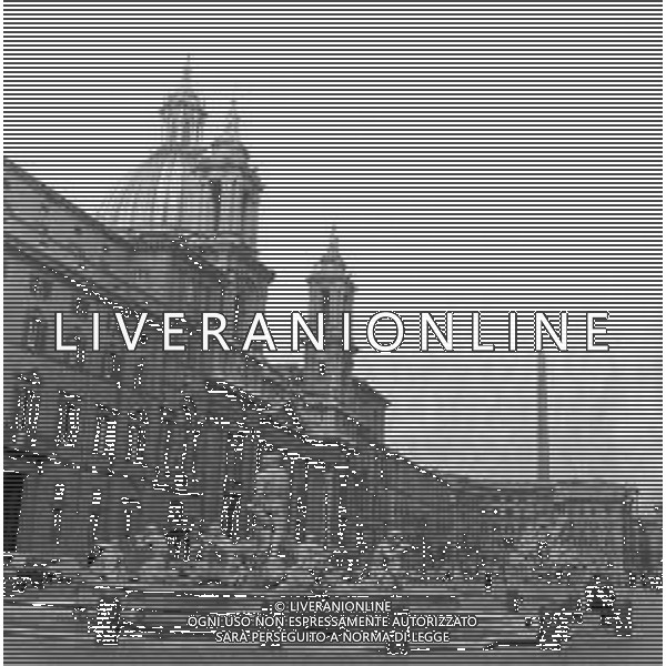 RETROSPETTIVA 1950 - VEDUTE DELLA CITTA\' DI ROMA Nella foto La Fontana dei quattro fiumi e la Fontana del Moro al centro di Piazza Navona, davanti alla chiesa di Sant\'Agnese in Agone ©Archivio Giovanni Liverani / AGENZIA ALDO LIVERANI SAS