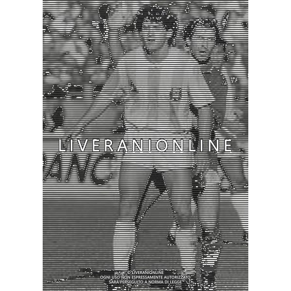 RETROSPETTIVA GUSTAVO DEZOTTI CALCIATORE NELLA FOTO GUSTAVO DEZOTTI CON MAGLIA DELLA NAZIONALE ARGENTINA AG ALDO LIVERANI SAS