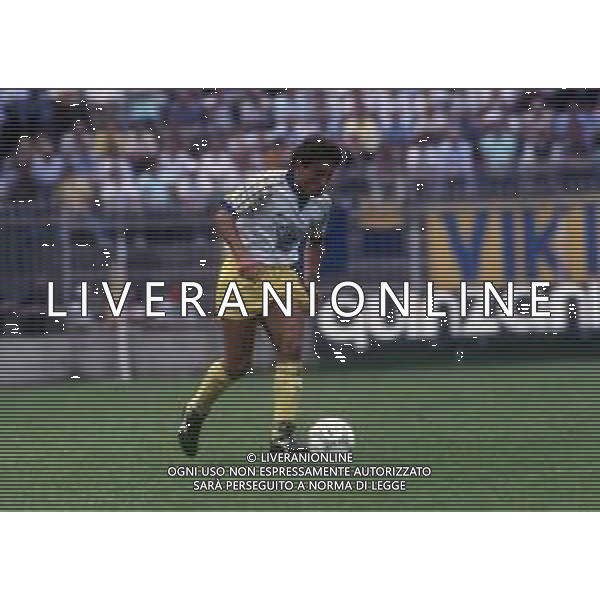 RETROSPETTIVA GIANPIERO PIOVANI CALCIATORE NELLA FOTO GIANPIERO PIOVANI CON LA MAGLIA DEL PARMA CALCIO 1986-1987 AG ALDO LIVERANI SAS