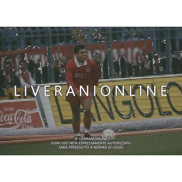 RETROSPETTIVA GIANPIERO PIOVANI CALCIATORE NELLA FOTO GIANPIERO PIOVANI CON LA MAGLIA DEL PIACENZA CALCIO NELL\'ANNO 1993 AG ALDO LIVERANI SAS