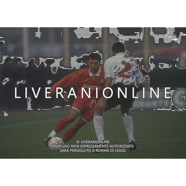RETROSPETTIVA GIANPIERO PIOVANI CALCIATORE NELLA FOTO GIANPIERO PIOVANI CON LA MAGLIA DEL PIACENZA CALCIO NELL\'ANNO 1994 AG ALDO LIVERANI SAS
