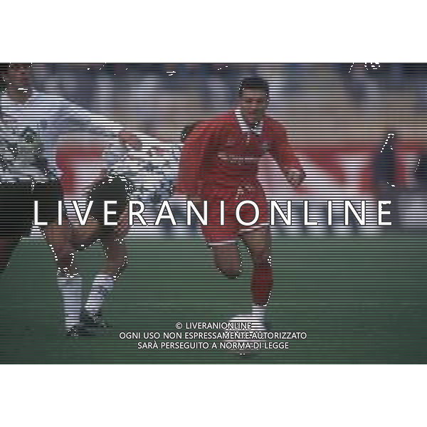 RETROSPETTIVA GIANPIERO PIOVANI CALCIATORE NELLA FOTO GIANPIERO PIOVANI CON LA MAGLIA DEL PIACENZA CALCIO NELL\'ANNO 1994 AG ALDO LIVERANI SAS