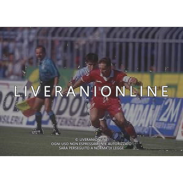RETROSPETTIVA GIANPIERO PIOVANI CALCIATORE NELLA FOTO GIANPIERO PIOVANI CON LA MAGLIA DEL PIACENZA CALCIO AG ALDO LIVERANI SAS