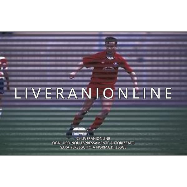 RETROSPETTINA GIAN PAOLO MANIGHETTI CALCIATORE NELLA FOTO GIAN PAOLO MANIGHETTI CON LA MAGLIA DEL PIACENZA CALCIO AG ALDO LIVERANI SAS